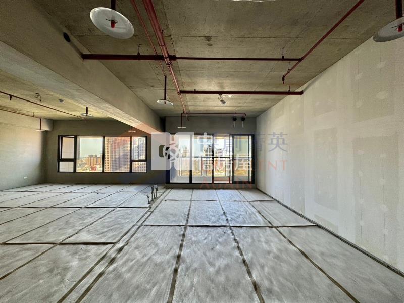中悅瑰麗全新高樓景觀宅房屋室內格局與周邊環境