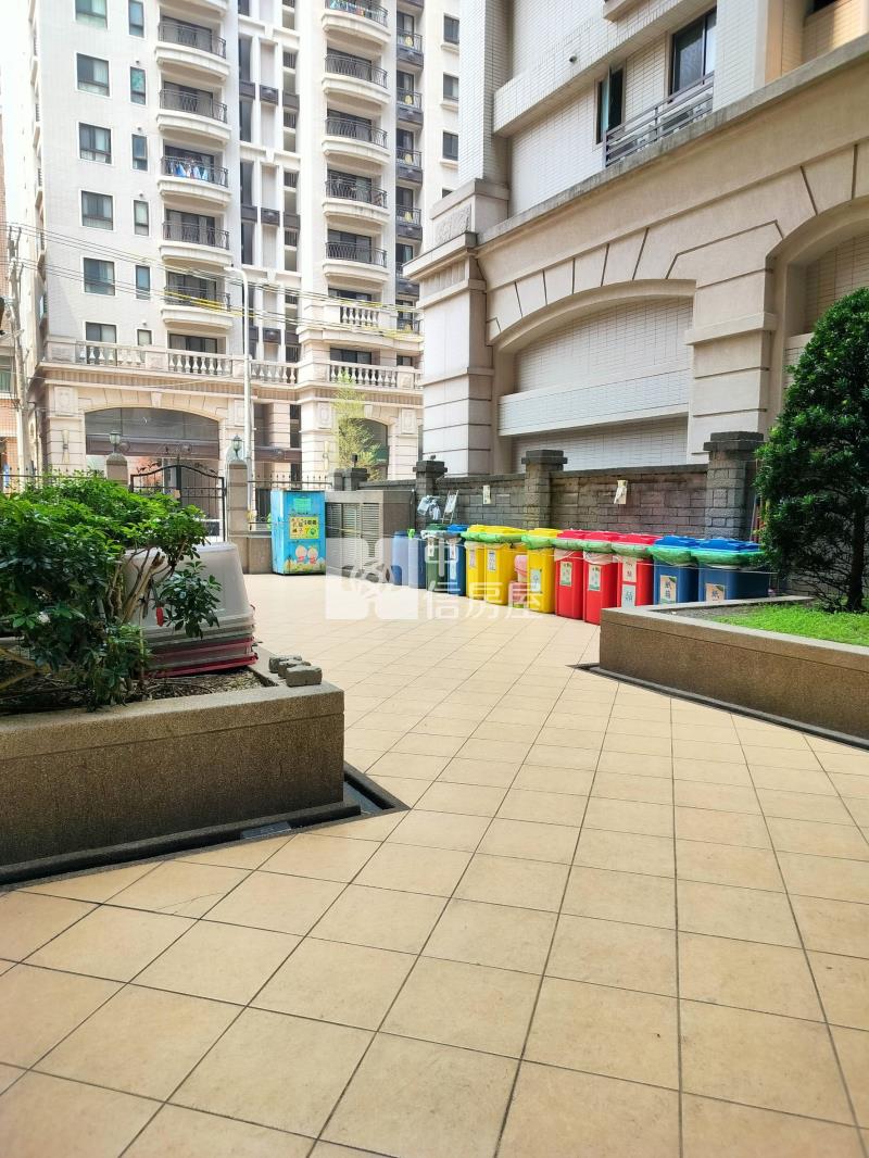 南勢~東方之星二期美2房房屋室內格局與周邊環境