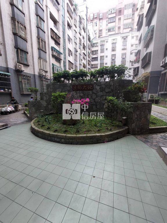 環中商圈一樓四房+車位(中信卓越團隊)房屋室內格局與周邊環境