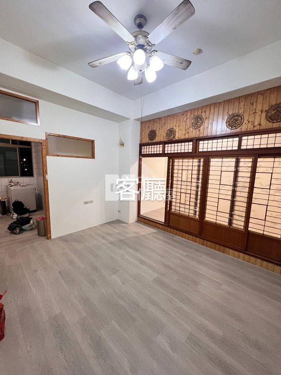 環中商圈一樓四房+車位(中信卓越團隊)房屋室內格局與周邊環境