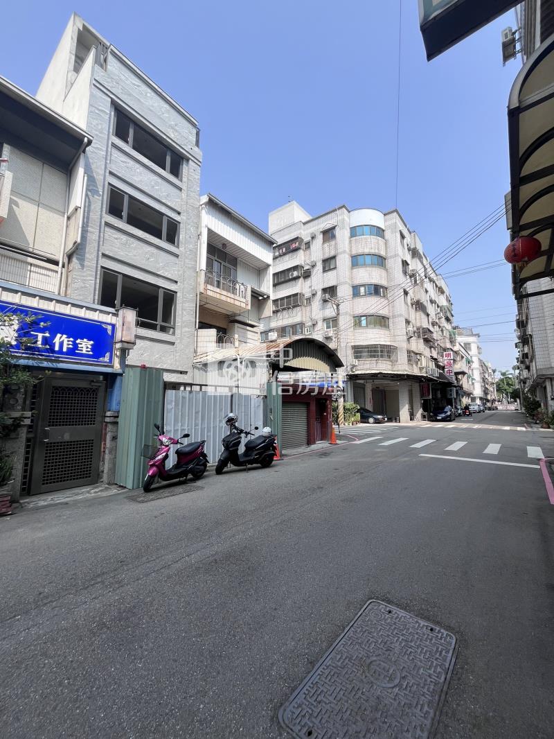 南屯全新電梯別墅房屋室內格局與周邊環境