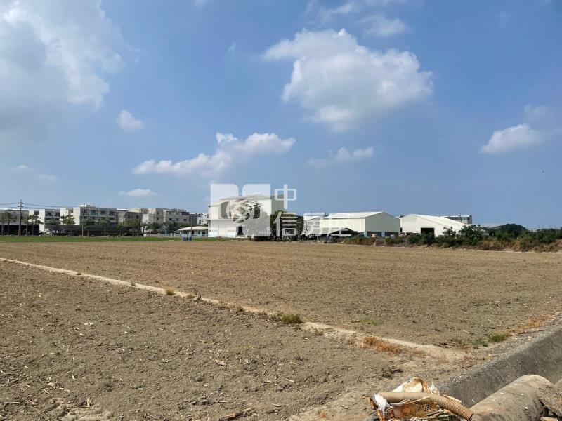 佳里多摩市大面寬資材室農地房屋室內格局與周邊環境