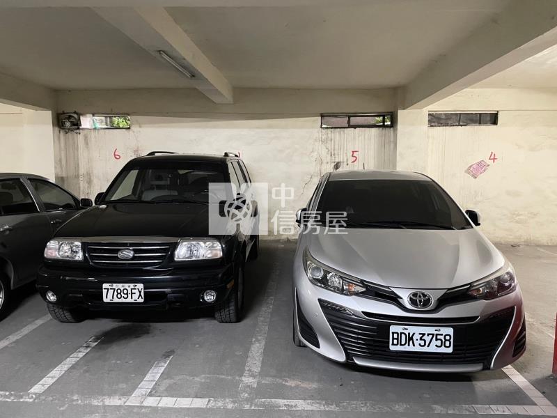 新時代兩房雙平車房屋室內格局與周邊環境