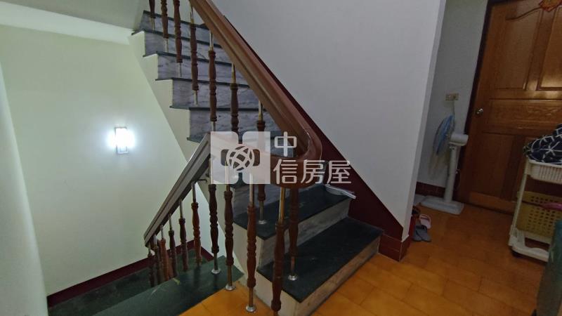 關廟光復街活巷RC透天房屋室內格局與周邊環境