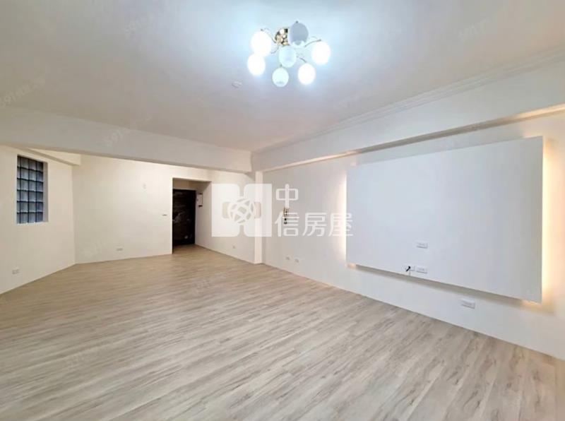 中國醫電梯美三房房屋室內格局與周邊環境