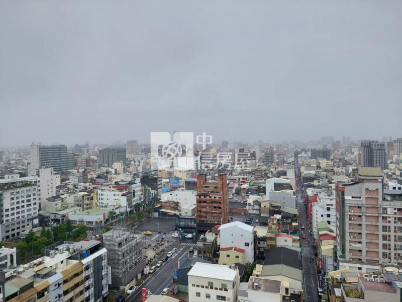 皇龍雲鼎高樓景觀雙平車房屋室內格局與周邊環境