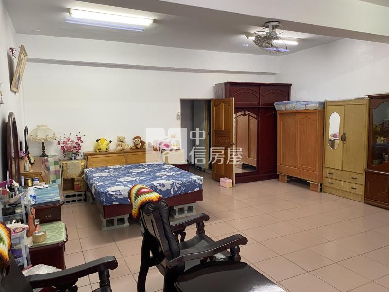 勤益科大旁可改套大透天房屋室內格局與周邊環境