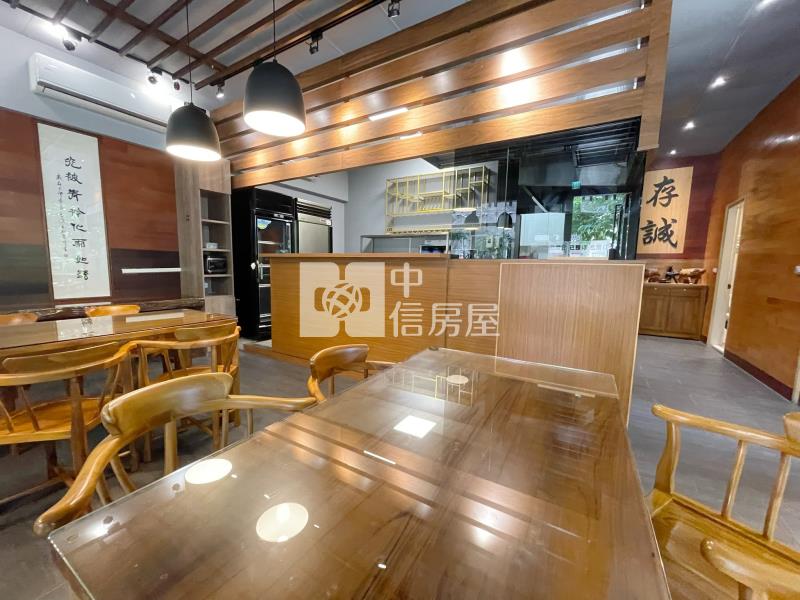 興大康橋大買家旁質感角間黃金店面+平車房屋室內格局與周邊環境