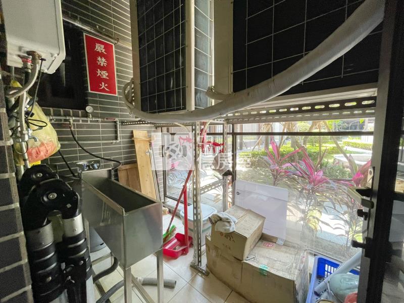 興大康橋大買家旁質感角間黃金店面+平車房屋室內格局與周邊環境