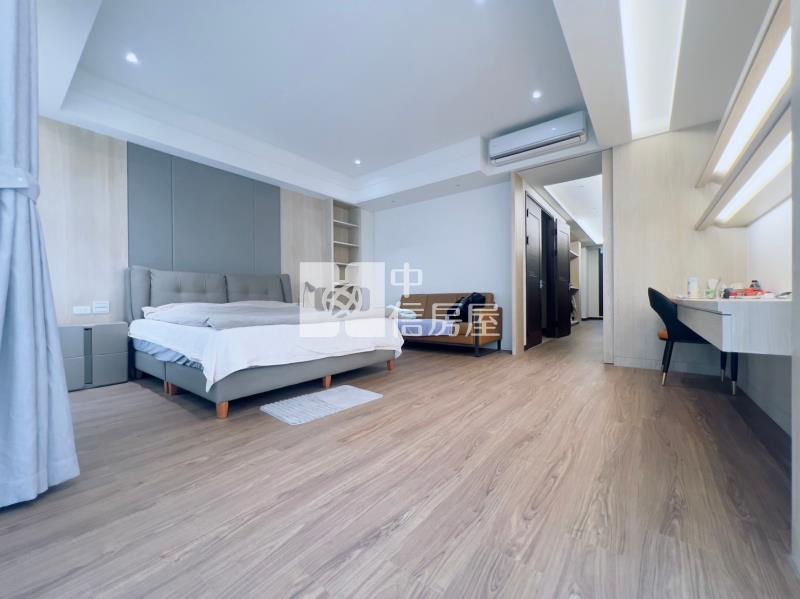 9年屋豐樂公園邊間三面採光電梯雙車別墅房屋室內格局與周邊環境