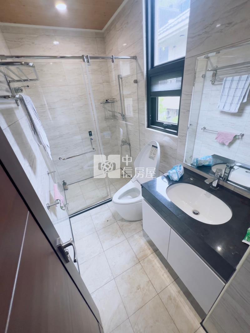 9年屋豐樂公園邊間三面採光電梯雙車別墅房屋室內格局與周邊環境