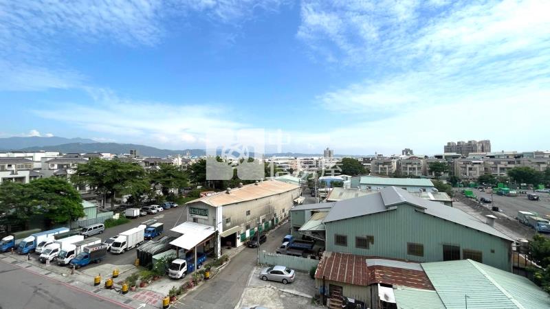 森林公園三房平車朝南房屋室內格局與周邊環境