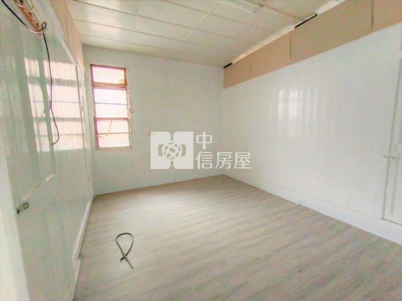 成功路旁古厝黃金店面房屋室內格局與周邊環境