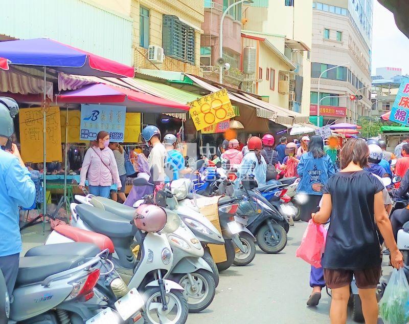 成功路旁古厝黃金店面房屋室內格局與周邊環境