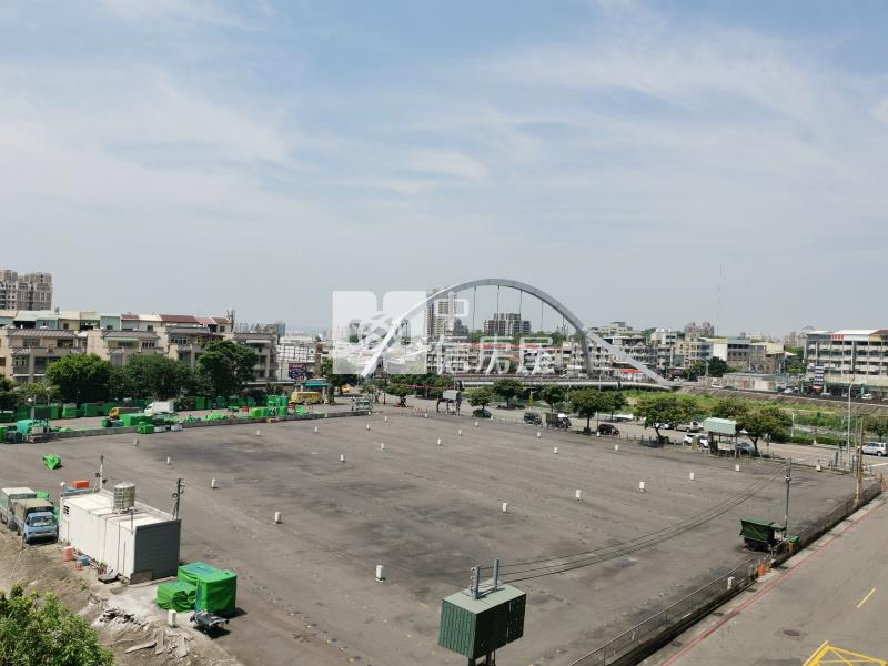 森林公園1號三房平車房屋室內格局與周邊環境