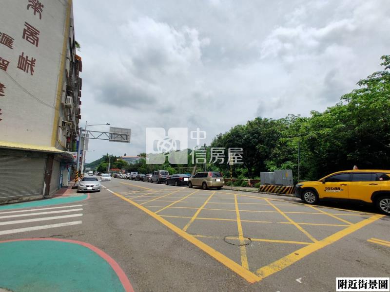 中華路三角窗店面房屋室內格局與周邊環境