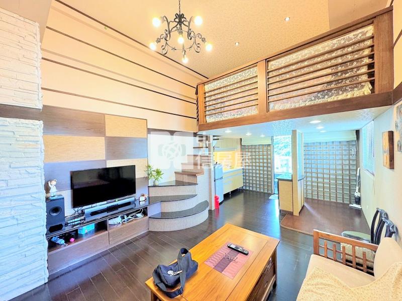礁溪商業區挑高山景溫泉宅房屋室內格局與周邊環境