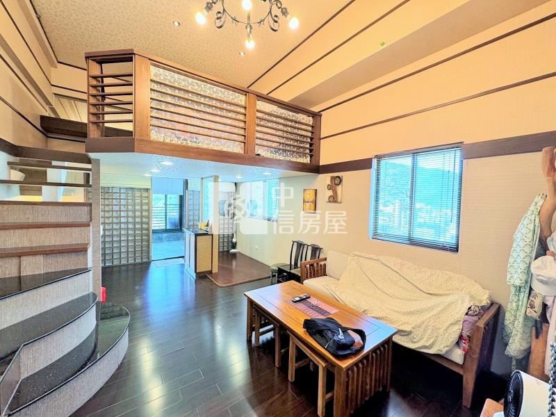 礁溪商業區挑高山景溫泉宅房屋室內格局與周邊環境