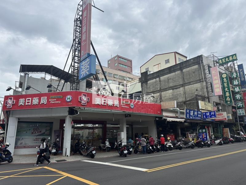 車站前樓店大坪數親友案房屋室內格局與周邊環境