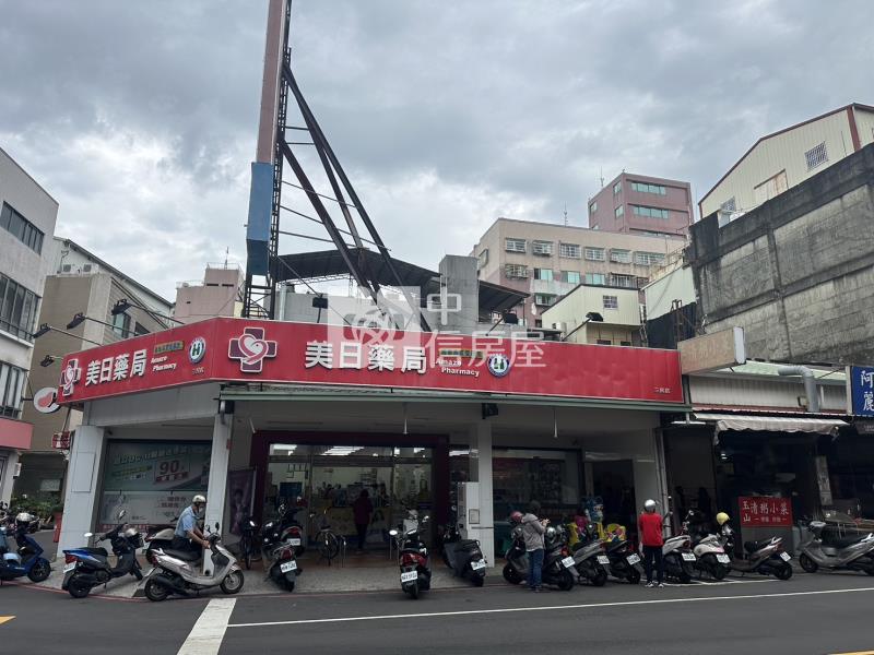 車站前樓店大坪數親友案房屋室內格局與周邊環境