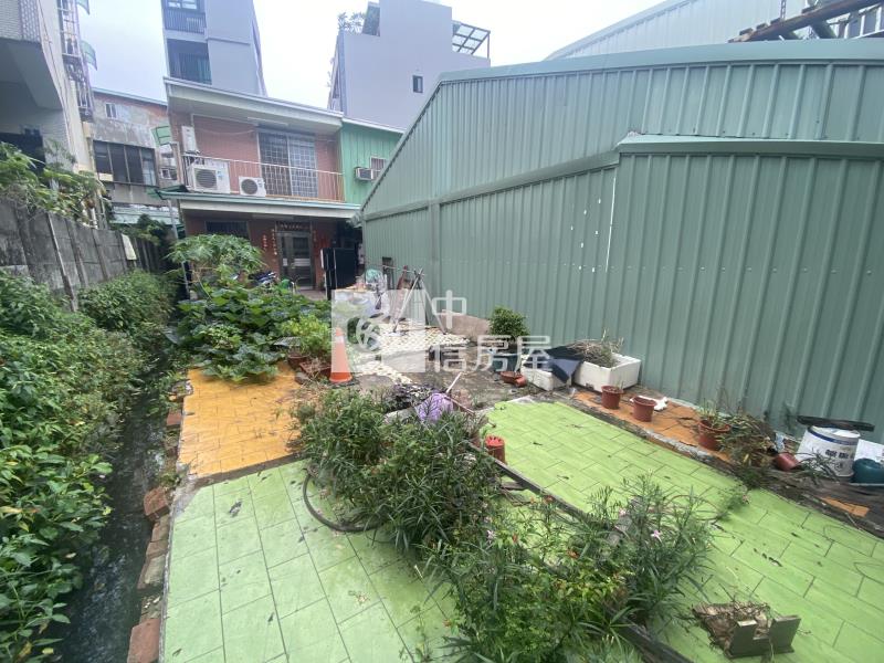 中興商圈大面寬住宅建地房屋室內格局與周邊環境