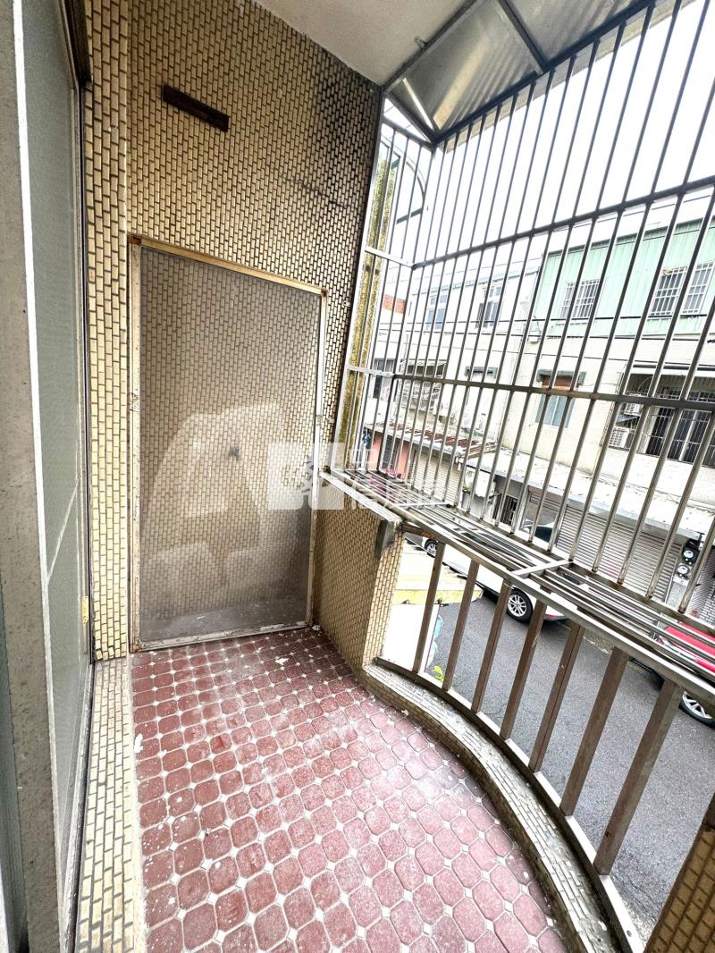 【安家】新屋埔頂國小8米活巷面寬透天房屋室內格局與周邊環境