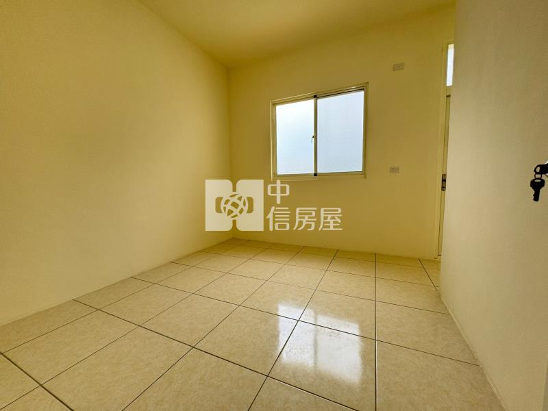 近霧峰市場臨10米路全新整理黃金店住房屋室內格局與周邊環境