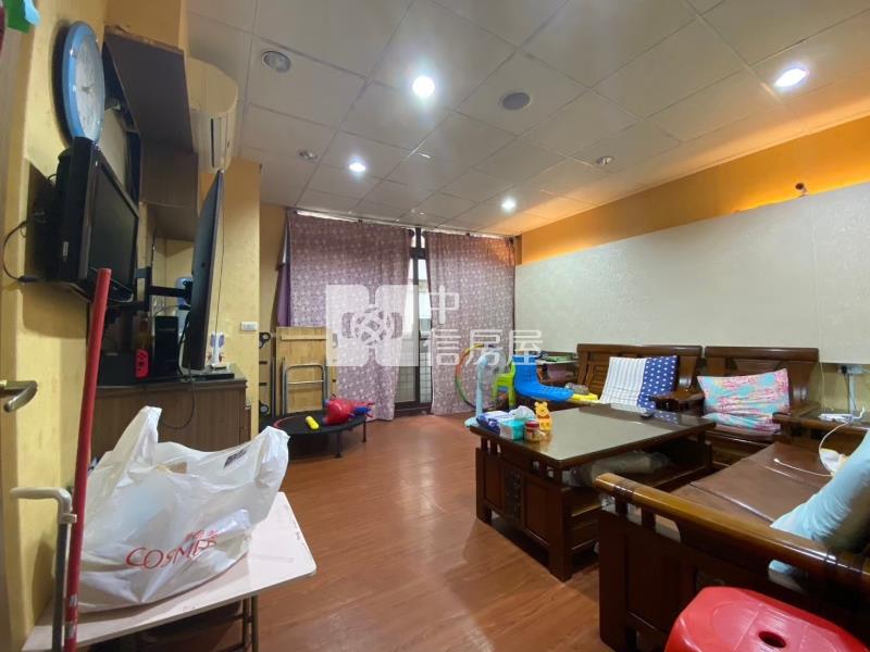 (出租中)樹孝商圈.賺錢傳家.黃金商業地店面房屋室內格局與周邊環境