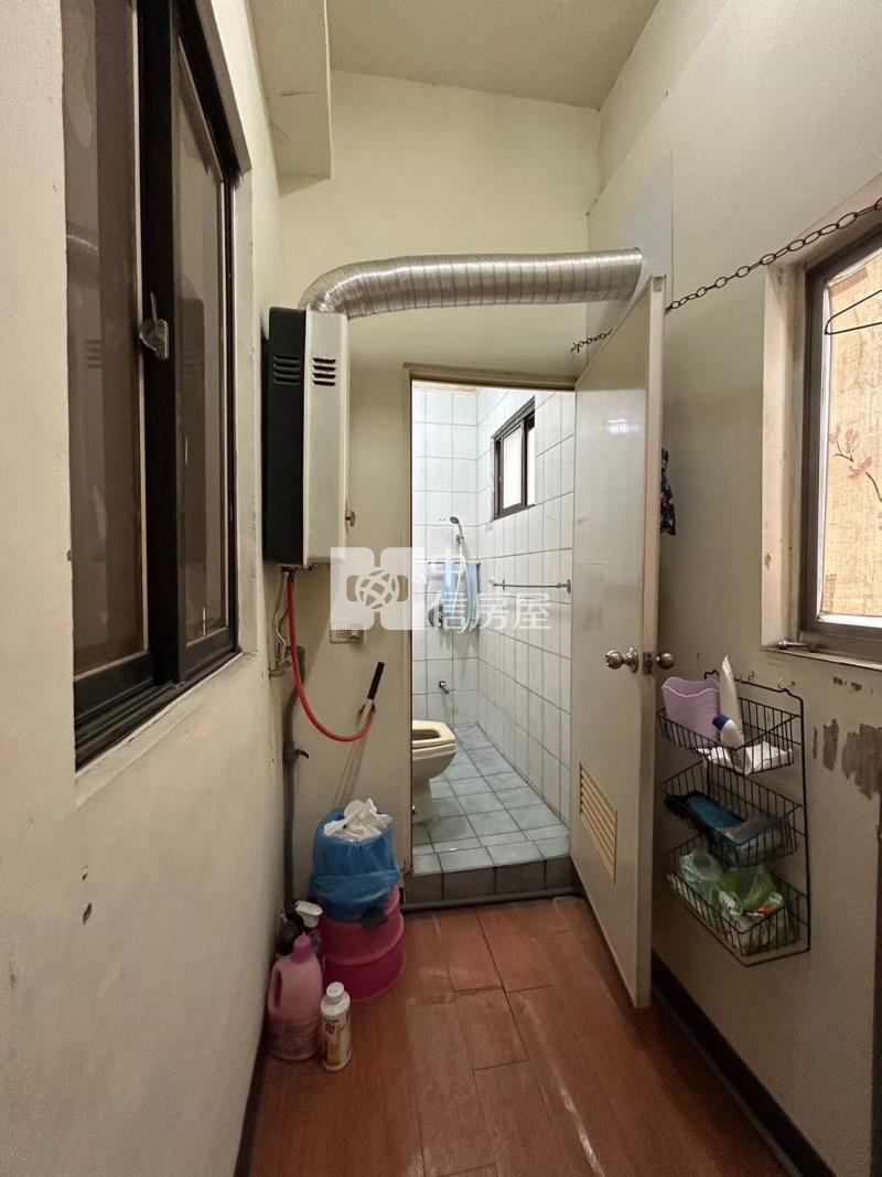 (出租中)樹孝商圈.賺錢傳家.黃金商業地店面房屋室內格局與周邊環境