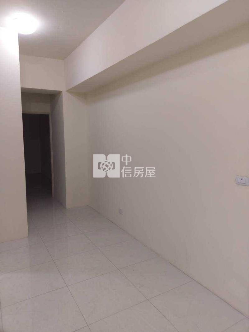 新高國小旁.黃金傳家店面房屋室內格局與周邊環境