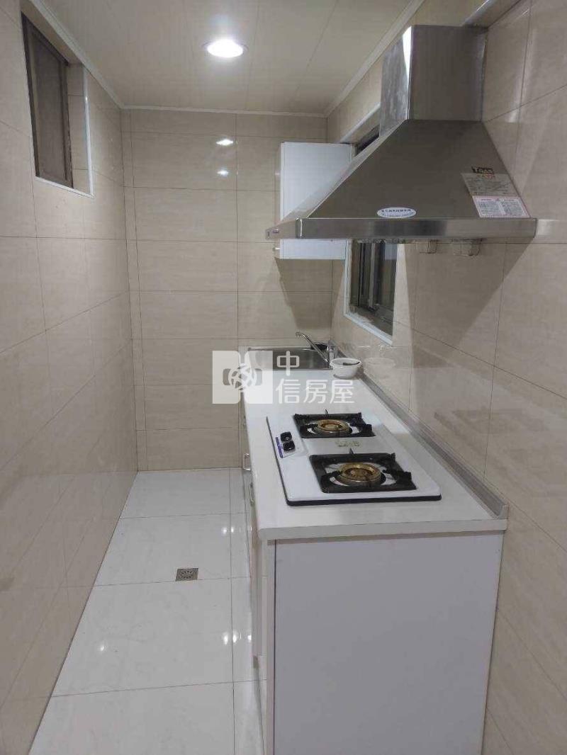 新高國小旁.黃金傳家店面房屋室內格局與周邊環境