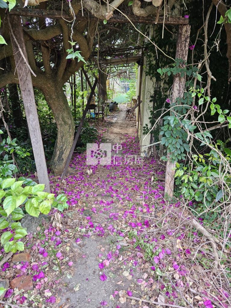 過嶺休閒農地附資材室房屋室內格局與周邊環境