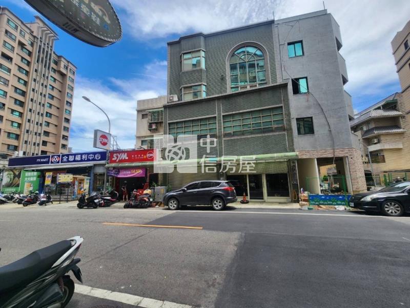 忠福商圈電梯黃金雙店面房屋室內格局與周邊環境