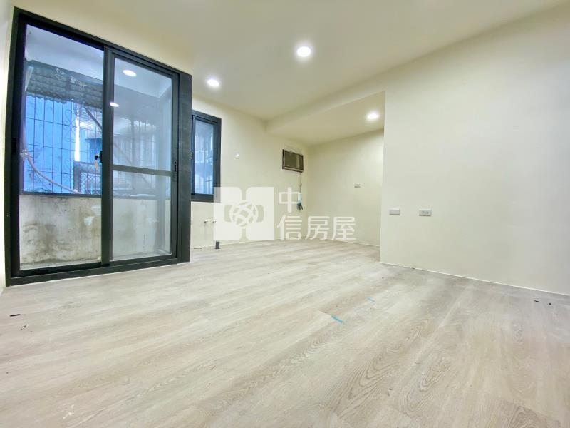 西屯國小文修公園全新整理精美文青大套房玻璃陽台房屋室內格局與周邊環境