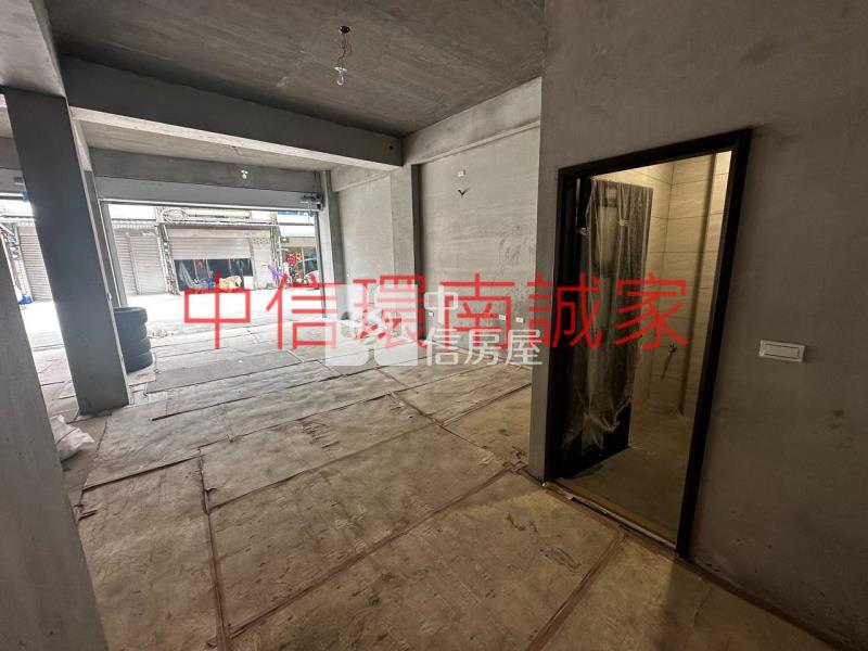 忠貞大面寬全新電梯店住房屋室內格局與周邊環境
