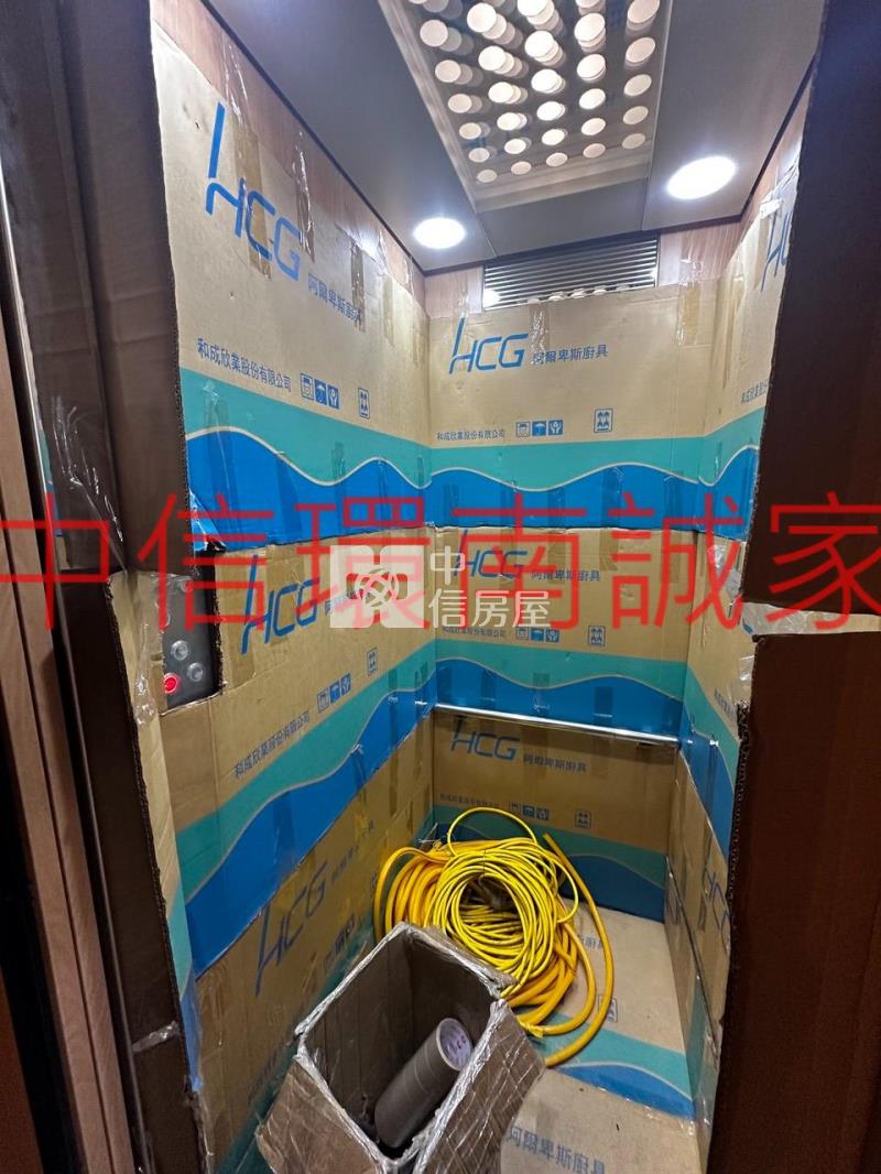 忠貞大面寬全新電梯店住房屋室內格局與周邊環境