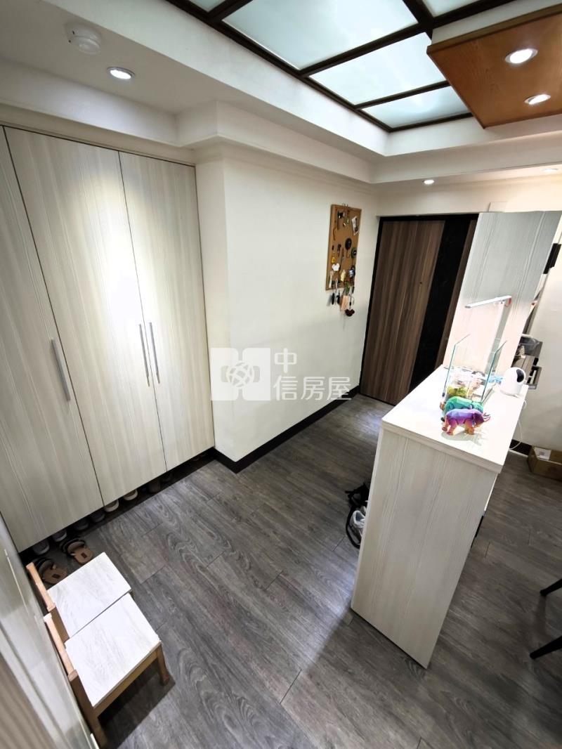 文化商圈甲天下稀有精美3+1房車房屋室內格局與周邊環境