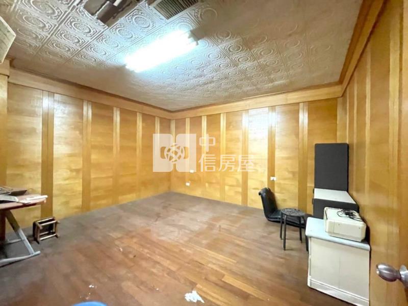 中壢市中心面寬黃金透店房屋室內格局與周邊環境
