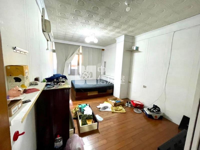 中壢市中心面寬黃金透店房屋室內格局與周邊環境