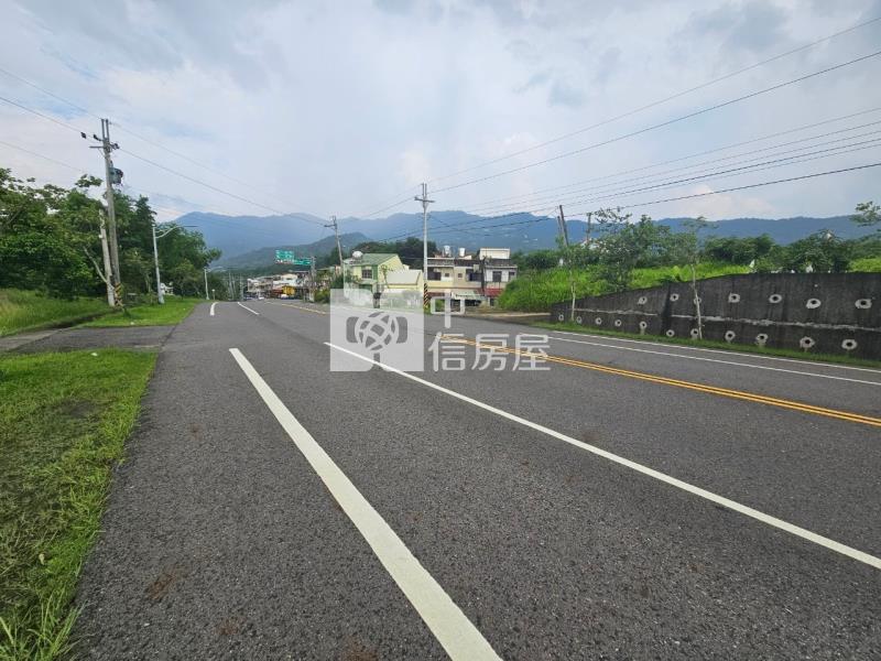 南化市區旁優美山坡地房屋室內格局與周邊環境