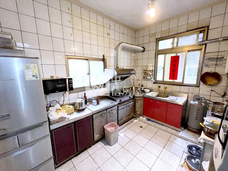 中壢高商三角窗透天店面 白馬莊房屋室內格局與周邊環境