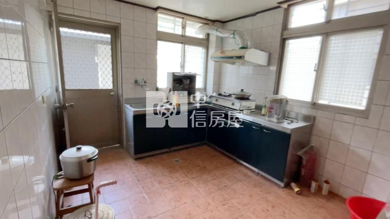 礁溪大地坪溫泉透天送倉庫房屋室內格局與周邊環境