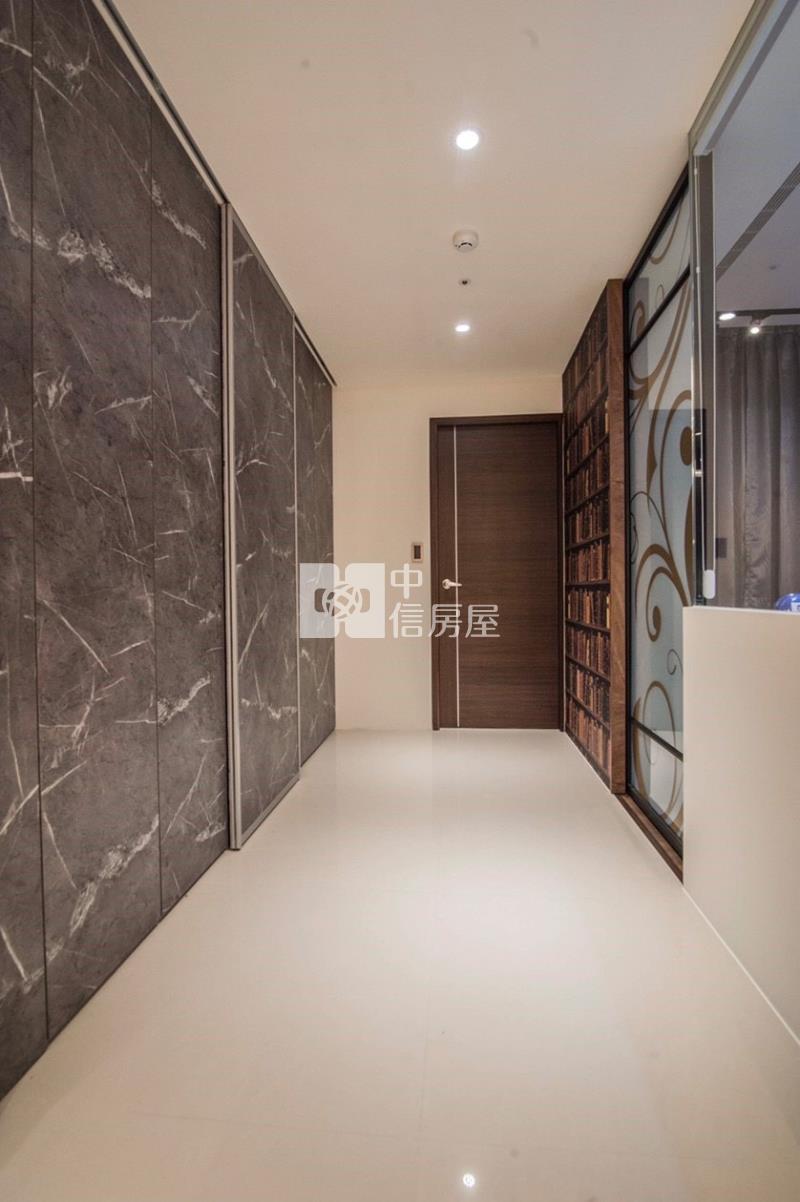 富宇擎山特仕版帝王豪宅房屋室內格局與周邊環境