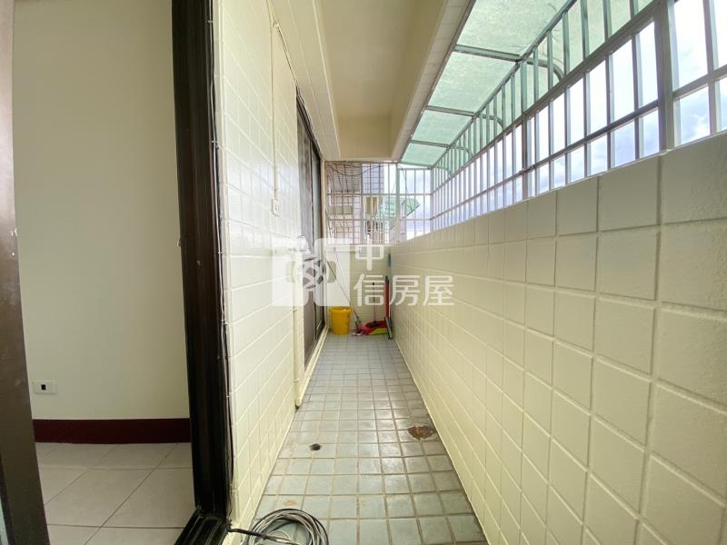 軟體園區精裝三房平車房屋室內格局與周邊環境