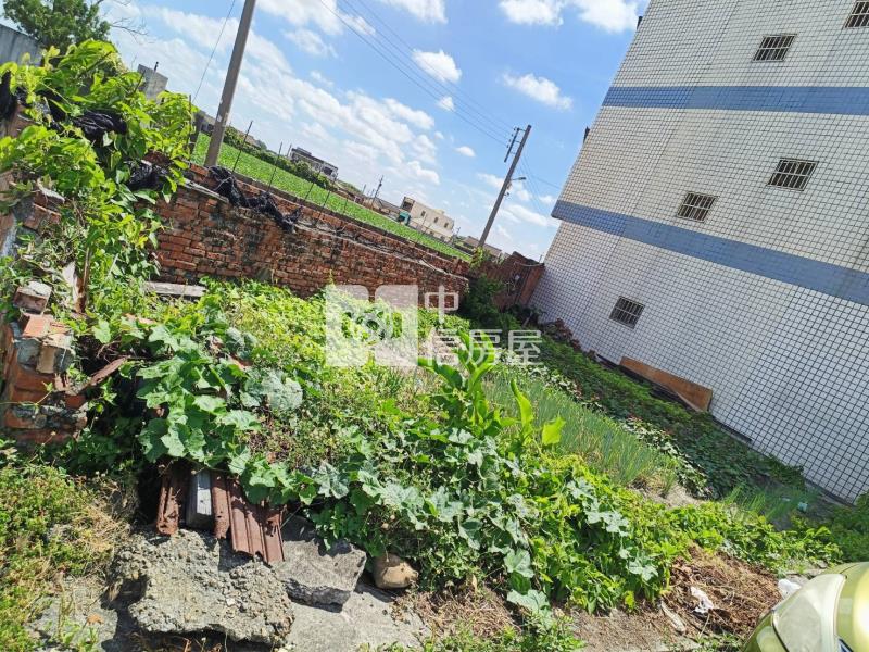 大面寬透天店住房屋室內格局與周邊環境