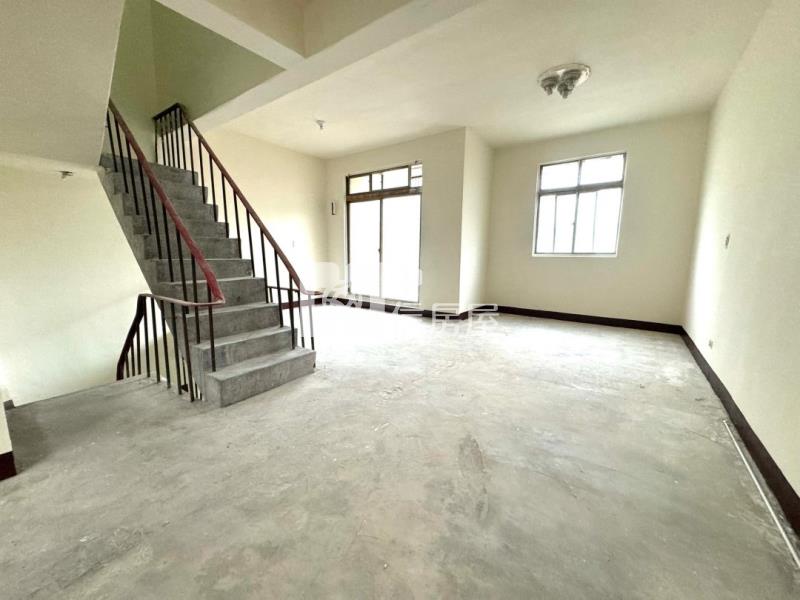 近新屋市區透天房屋室內格局與周邊環境