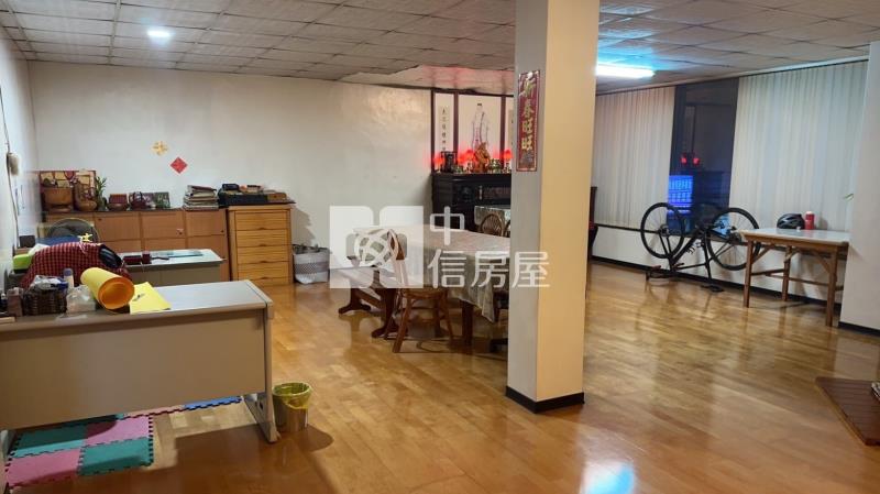 太平黃金三角窗透店房屋室內格局與周邊環境