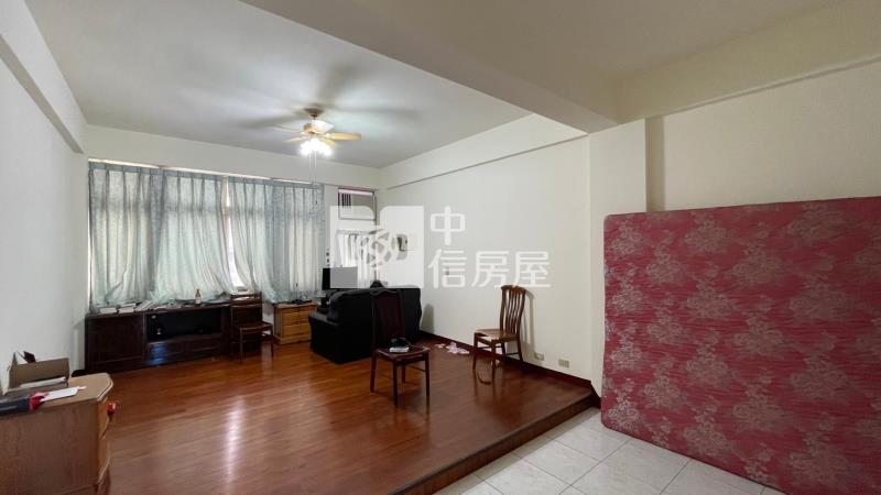 一點利旁寧巷大坪數透天房屋室內格局與周邊環境