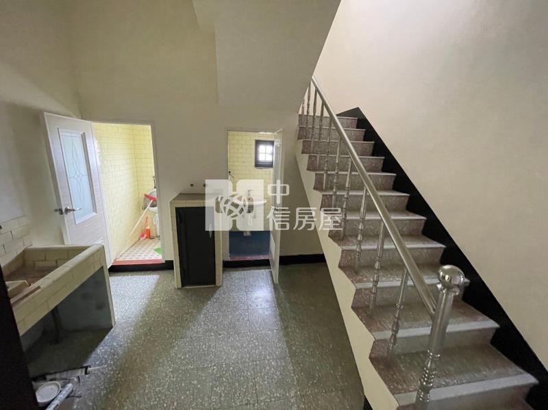 新屋永安國小大地坪低總價美農舍(無保登 已申請中)房屋室內格局與周邊環境