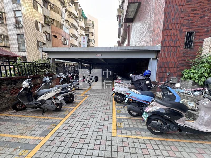崇明高樓四房平車房屋室內格局與周邊環境